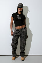 Load image into Gallery viewer, Women&#39;s Arch Applique Distressed Denim Look Cargo Pants - Washed Denim