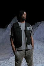 Load image into Gallery viewer, Hyperdrive Pocket Vest - Black
