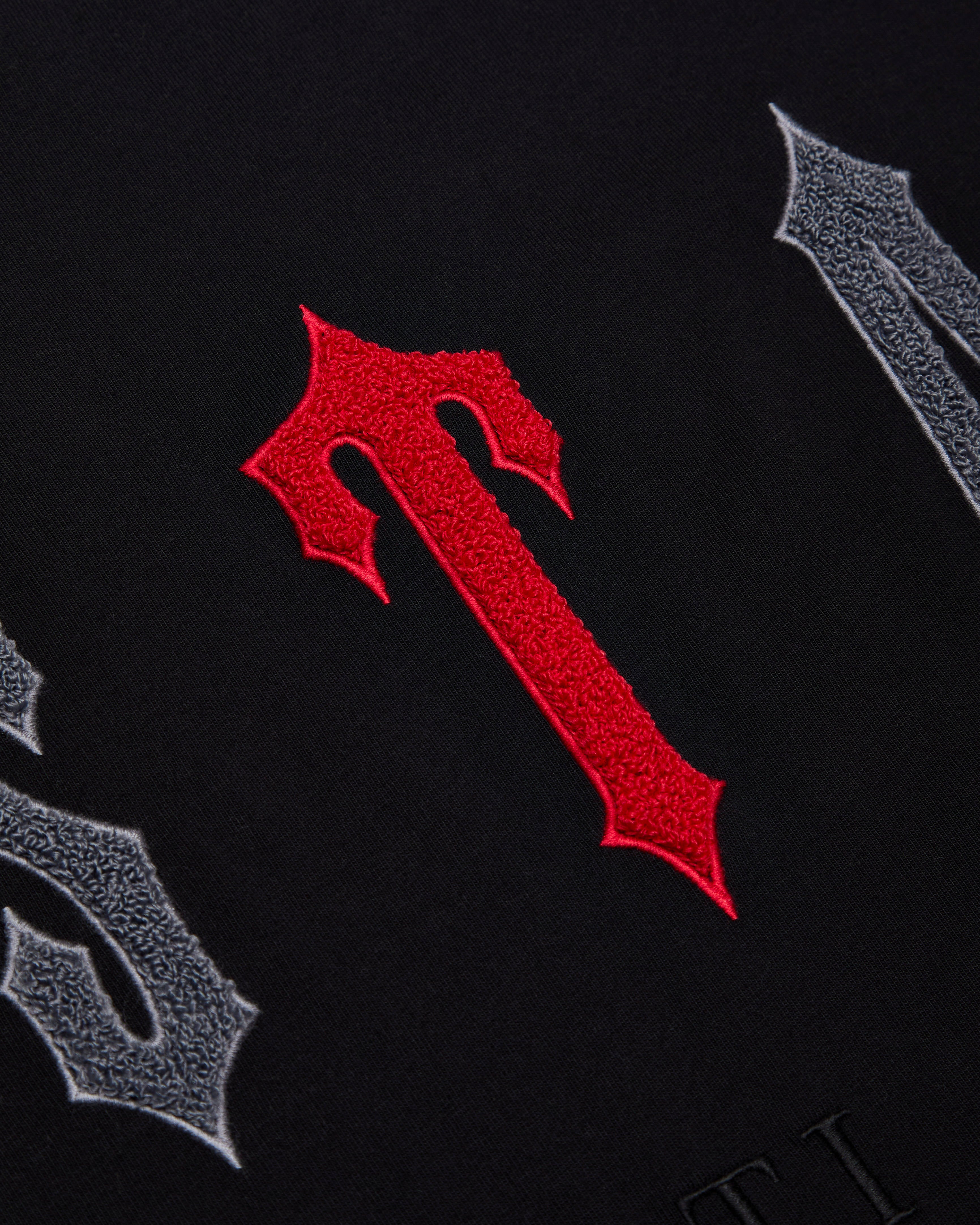 Arch Chenille Decoded 2.0 Tee - Black/Red* – Trapstar London