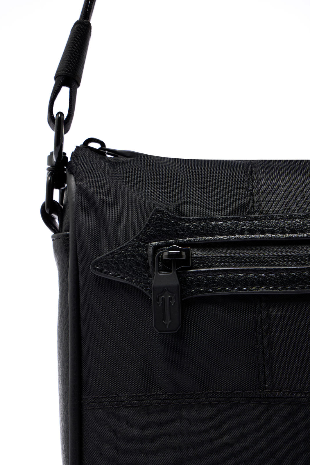 Construct Messenger Bag - Black