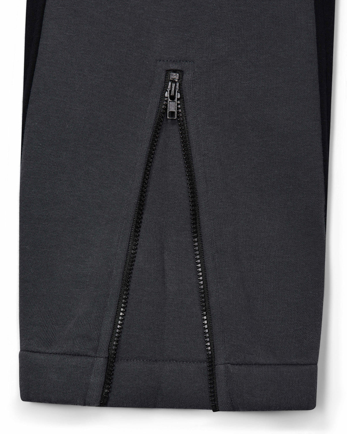 Irongate T Panel Tracksuit - Black