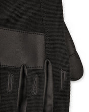 Load image into Gallery viewer, Irongate Traceless Gloves - Black