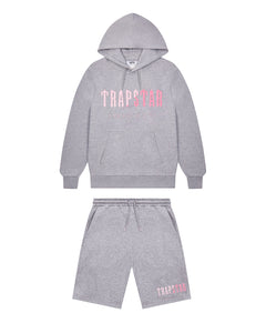 Decoded Chenille Hooded Shorts Set - Grey/Pink