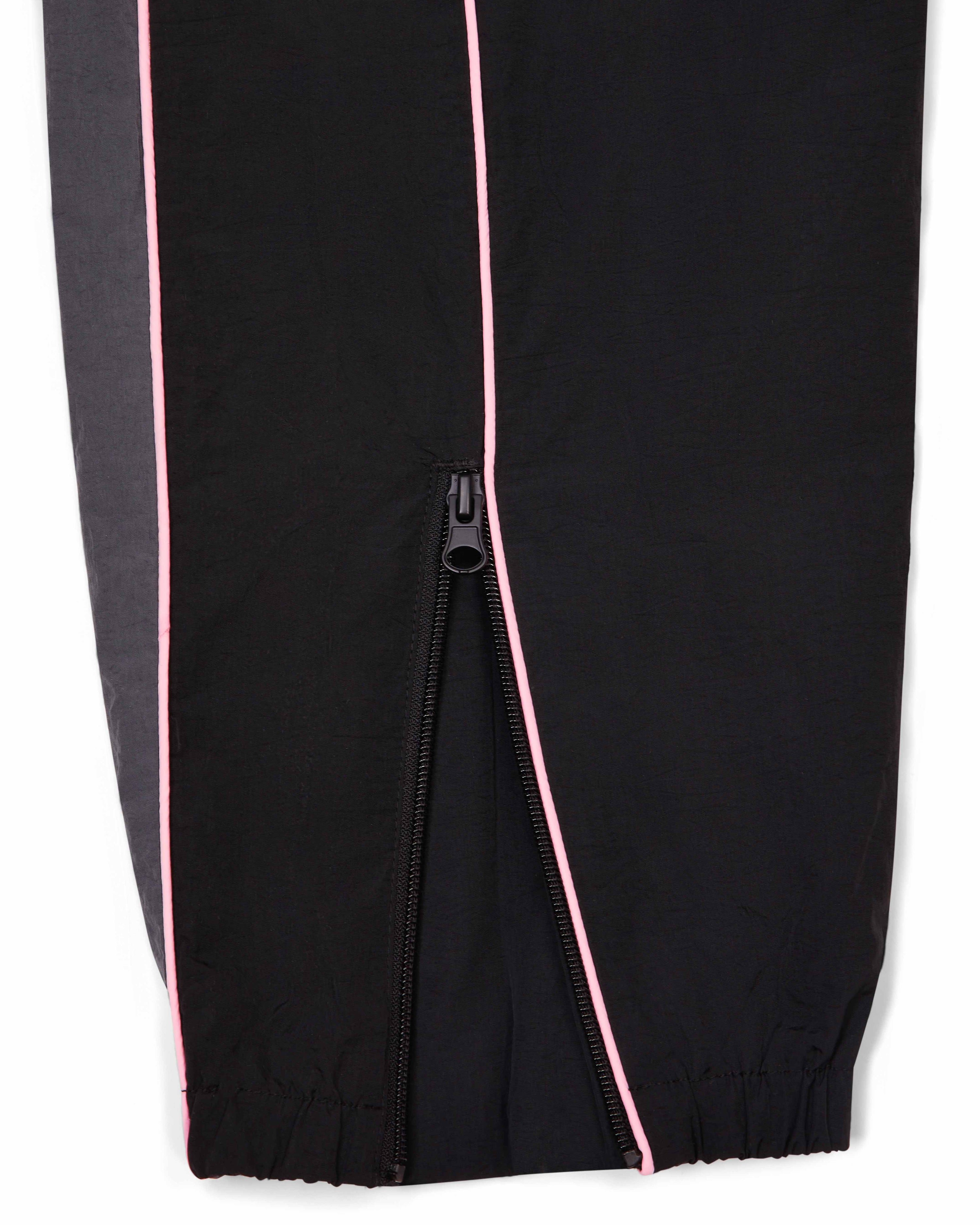 Irongate Crest Shell Tracksuit - Black/Pink