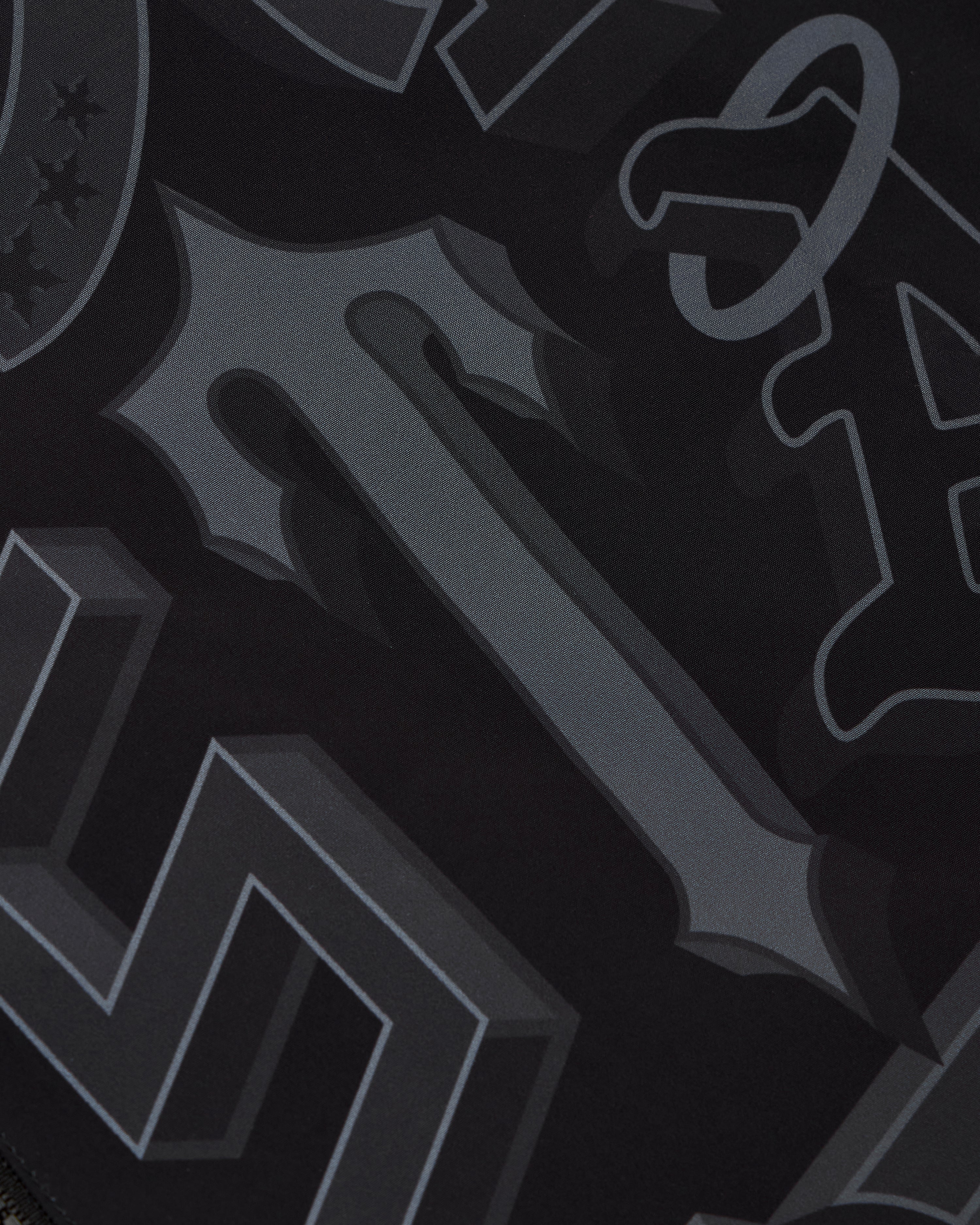 Wildcard Windbreaker - Black