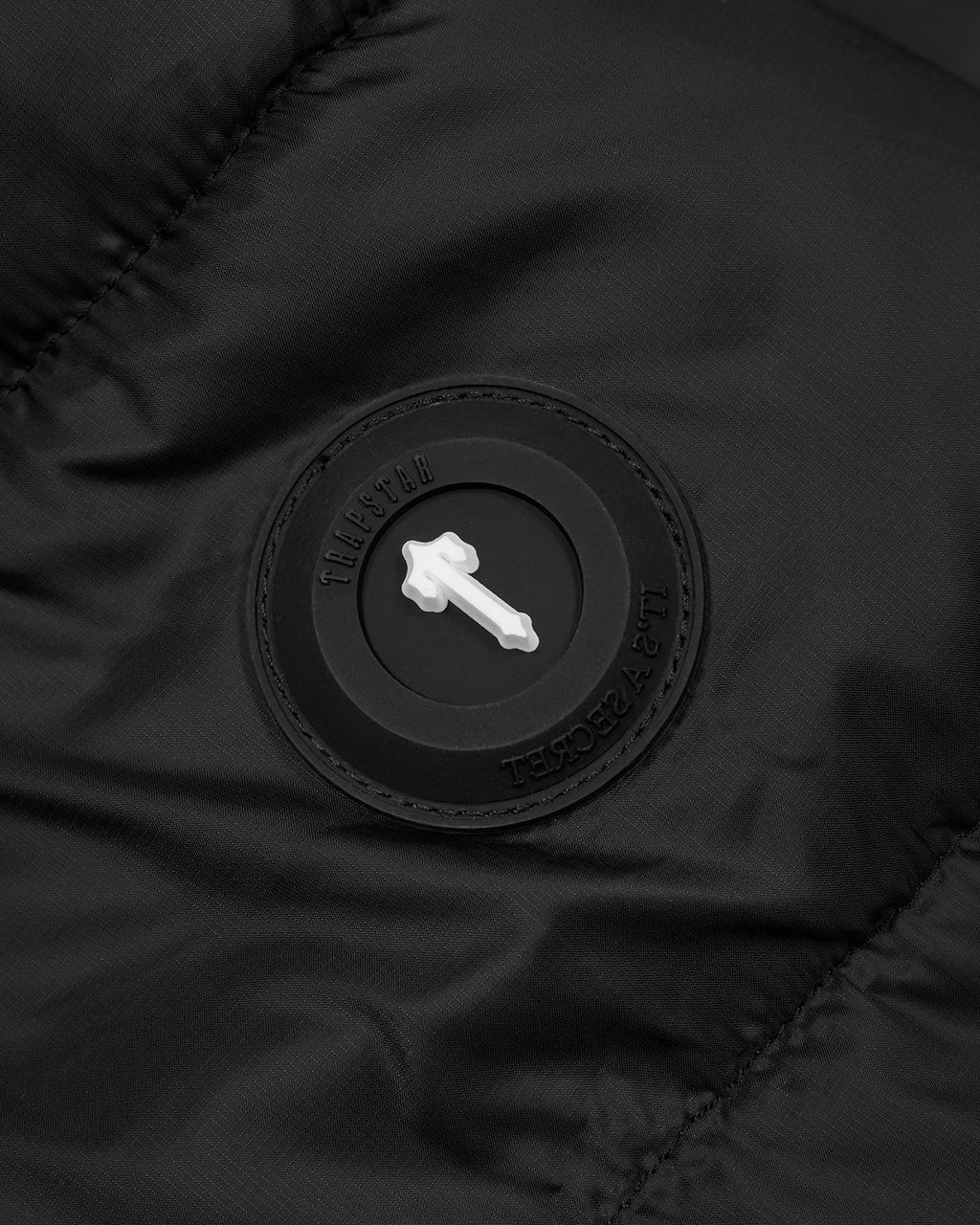 It's A Secret Hooded Puffer - Black