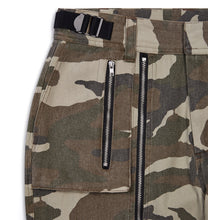 Load image into Gallery viewer, Women&#39;s Cargo Pants - Camo