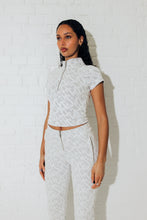 Load image into Gallery viewer, Women&#39;s Jacquard Fitted Zip Crop Top - White
