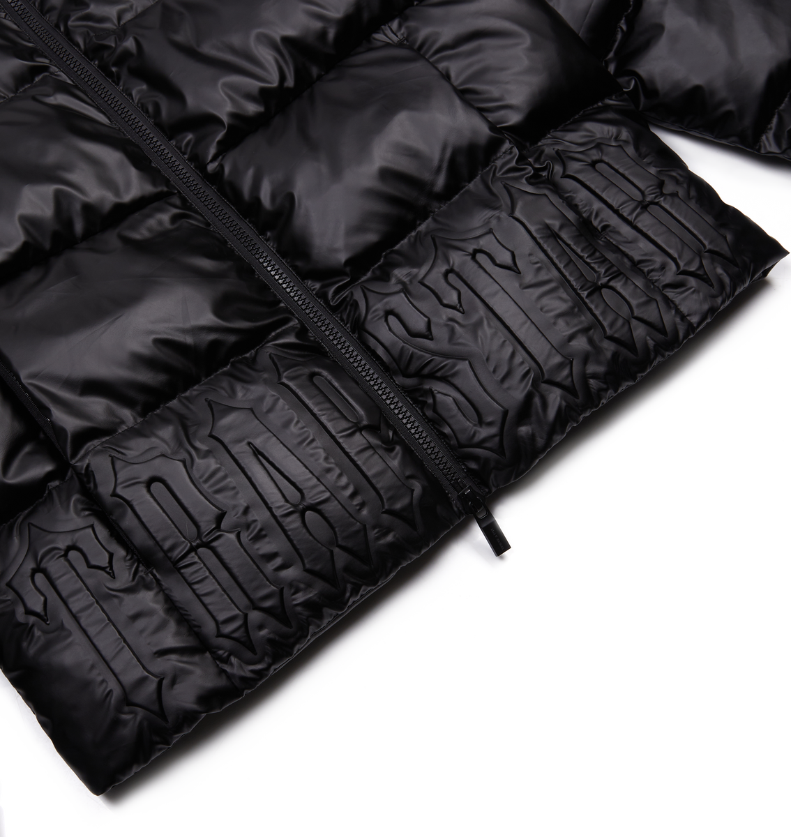 Irongate Embossed Puffer - Matt Black – Trapstar London