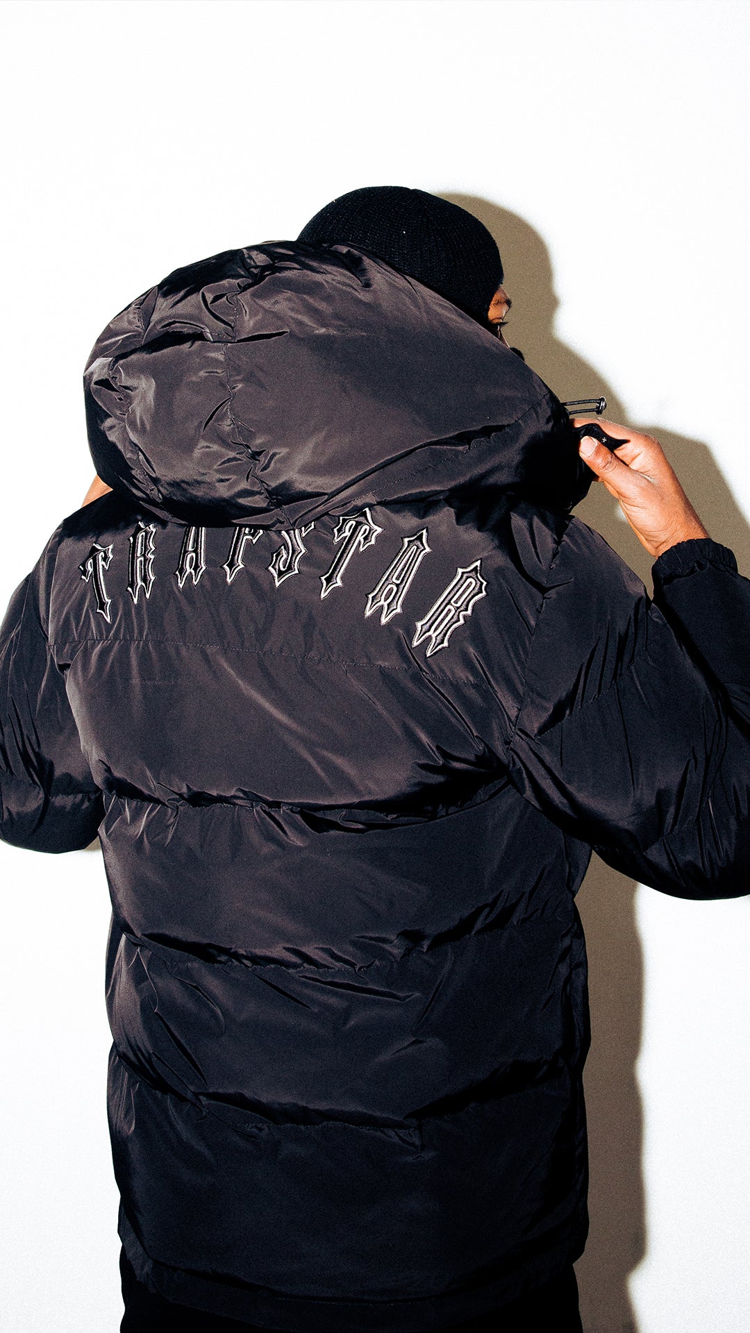 Trapstar Irongate Detachable Hooded Puffer Jacket - Black